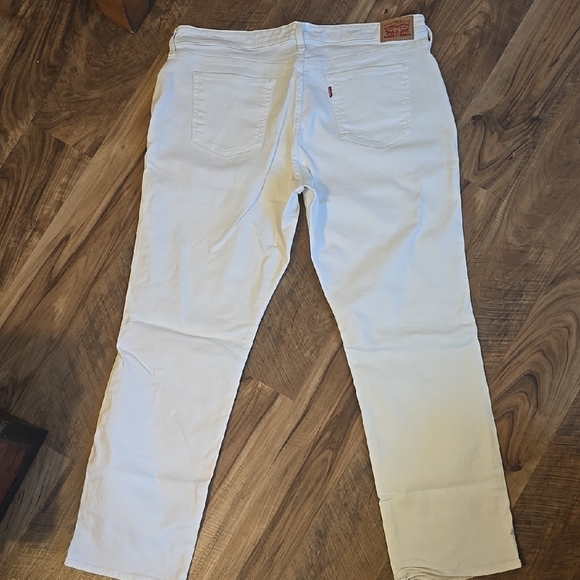 Levi's White Straight Leg Jeans Relaxed Fit - Picture 4 of 5